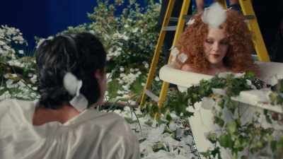 ♪...Take a breath ♪ - Geek Girl