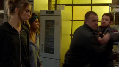 Take him away.
- Oh my God! - The Strain