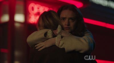 Take care of her, Evelyn. - Riverdale
