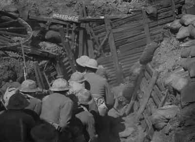 Take cover. - Sergeant York