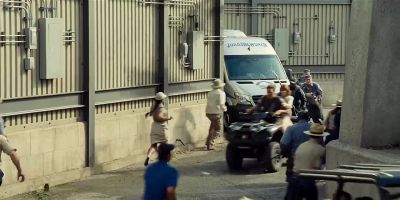 Take cover. - Jurassic World