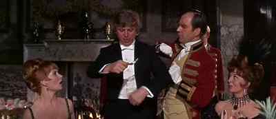 Take it easy. That cost me
two guineas, that shirt. - Half a Sixpence