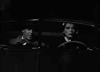 Take it easy, will you?
You're not on Sunset now. - Too Late for Tears