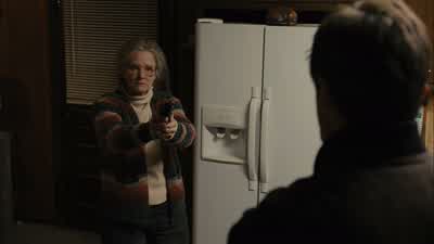 Take it out of your pocket. - Prisoners