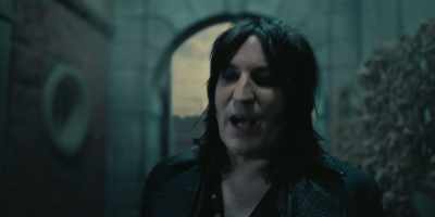 Take me to the gold
and I'll consider letting you live. - The Completely Made-Up Adventures of Dick Turpin