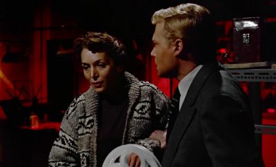 Take me to your cinema - Peeping Tom