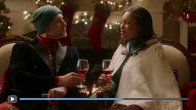 Take note, I get warmth, - A Vineyard Christmas