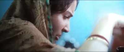 "Take the bobbins out
and wind thread in them. - Sui Dhaaga - Made in India