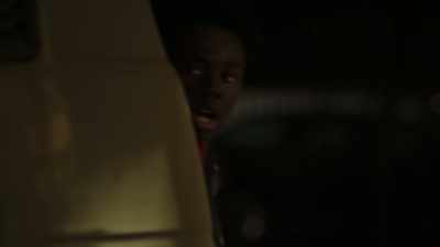 - Take the chain, man, take--
- [gunshot] - The Chi