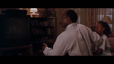 Take the kids upstairs. - Lethal Weapon 2