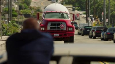Take the shot, Murtaugh! - Lethal Weapon