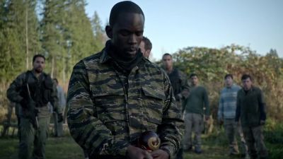Take them both to prison. - Arrow