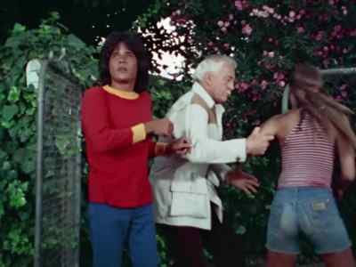 Take her through there. - Shazam!