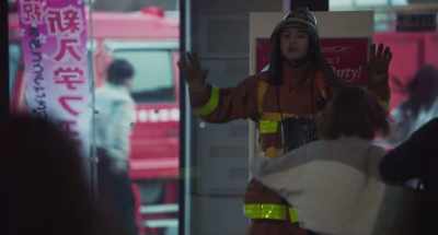 - Take your time, it's okay. There's shelter.
- Please evacuate. - My Boyfriend in Orange