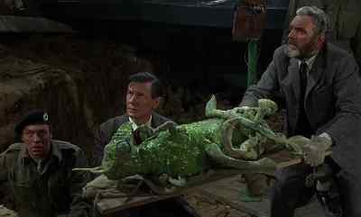 Take it up to the platform, will you?
I'll fix it there. - Quatermass and the Pit