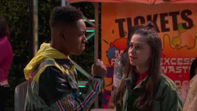 Take? Well, I borrowed
it. She was borrowing stuff. - Raven's Home