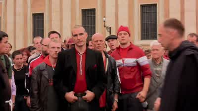 Take your mitts off them boys! - EuroTrip