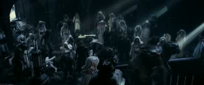 Take your wounded. - Underworld: Blood Wars