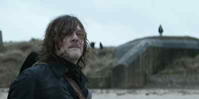 ♪ Takes a second
to say goodbye ♪ - The Walking Dead: Daryl Dixon