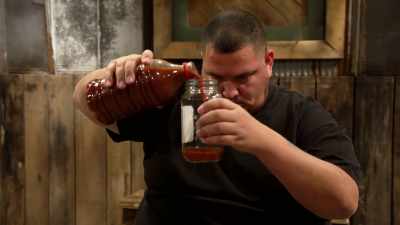 Taking my sweet pea rum - Moonshiners: Master Distiller