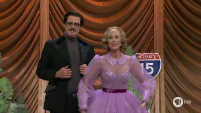 ‫Talk about a live show!
‫This is black jeopardy!
‫[ Cheering ] - SNL50: The Anniversary Special