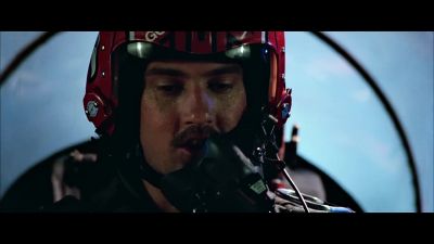 - Talk to me, Goose.
- Roger, I got them. 900 knots closure. - Top Gun