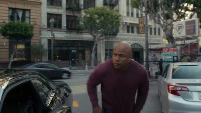 Talk to me. - NCIS: Los Angeles