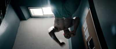 Talkin' to me, mate. Yeah?
Talkin' to me, yeah? Pa-pow! - Avengement