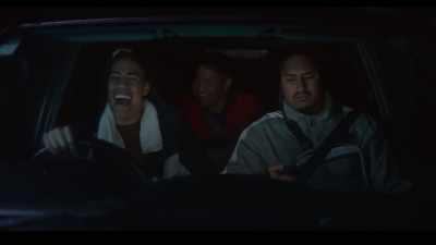 (Tall Guy laughs)
(phone rings) - Far North
