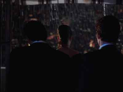 Tallest building in Metropolis. - Lois & Clark: The New Adventures of Superman