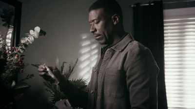 TAMARA:
I was supposed to find Carrie
and distract her. - 9-1-1