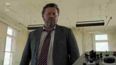[Tami Neilson's "Crazy" plays] - The Brokenwood Mysteries