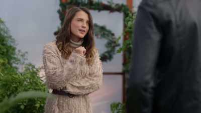 Tanner,
that's a conflict of interest. - Christmas on the Menu