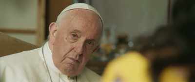 Tapi sebagian besar imigran non-kulit putih - The Pope: Answers