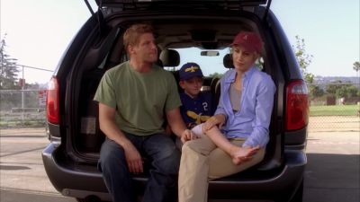 (tapping foot) - Desperate Housewives