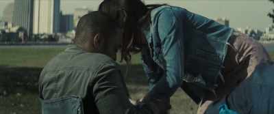 [Tara] I think you busted her.
Give her back, give her back. - Synchronic