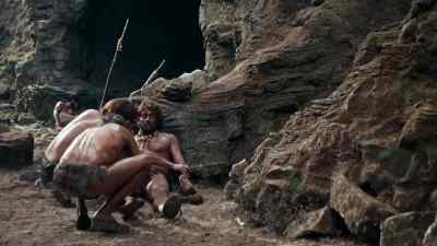 TARA:
Khaku. - When Dinosaurs Ruled the Earth