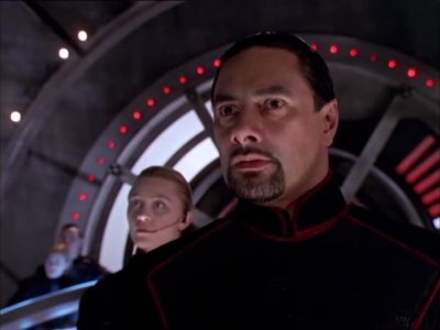 TARGET IS BANKING. - Farscape