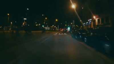 Tavano's driving the car
towards the diamond district - Inside the Heist