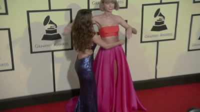 Taylor immediately makes
a public statement about it. - Taylor Swift vs Scooter Braun: Bad Blood