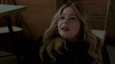 - Taylor...my name--
- I know who you are, Alison. - Pretty Little Liars: The Perfectionists