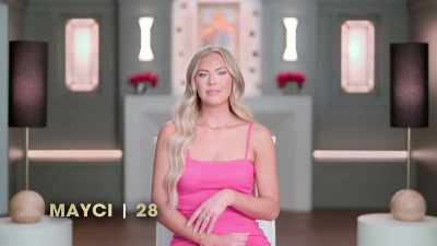Taylor shows up, and
then her ex walked in. - The Secret Lives of Mormon Wives