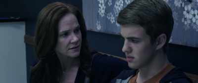 Taylor, stop.
This isn't your fault. - Round of Your Life