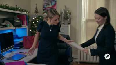 TAYLOR: (voiceover)
As another Christmas approaches, - My Grown-Up Christmas List