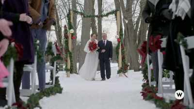 TAYLOR: (voiceover)
Your bright eyes, - My Grown-Up Christmas List