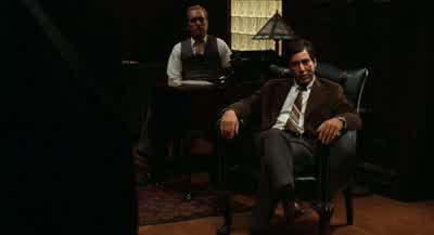 ते मला एक बैठक आहेत करायचे, बरोबर? - The Godfather