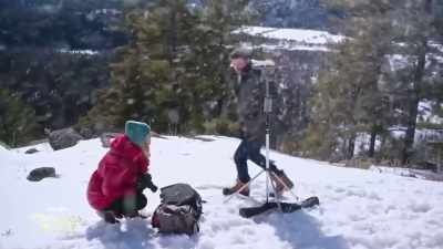 - Teagan, it's freezing.
- You're the one who said - Falling Like Snowflakes