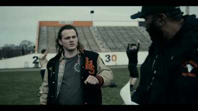 - [team] B-U-E-L-L!
- What's up, Coach? - American Rust