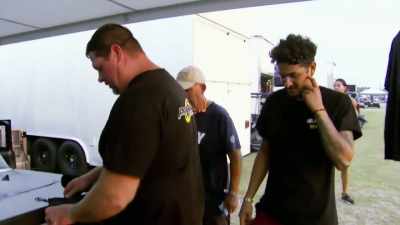 Team Cali, we haven't won
one of these Team Attacks. - Street Outlaws No Prep Kings Team Attack