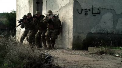 Team Charlie, you are on me. - Sniper: Legacy